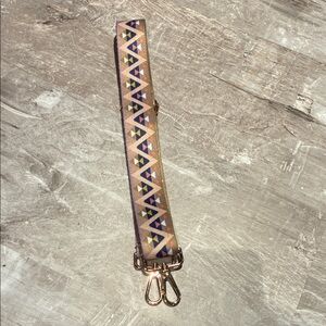 Colorful Geometric Patterned Strap with Clips